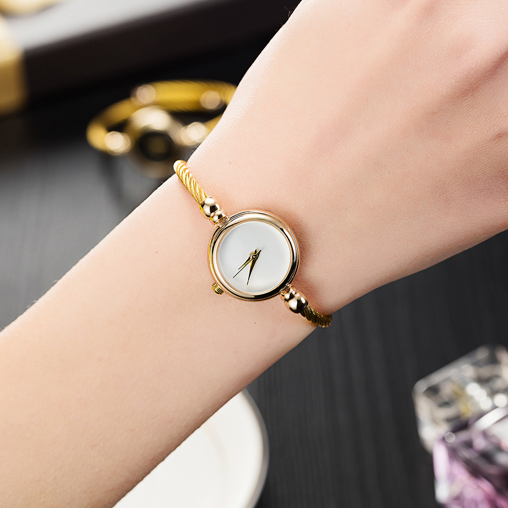 Vintage Fashion Watches - Ins Vintage Ladies Small Round Quartz