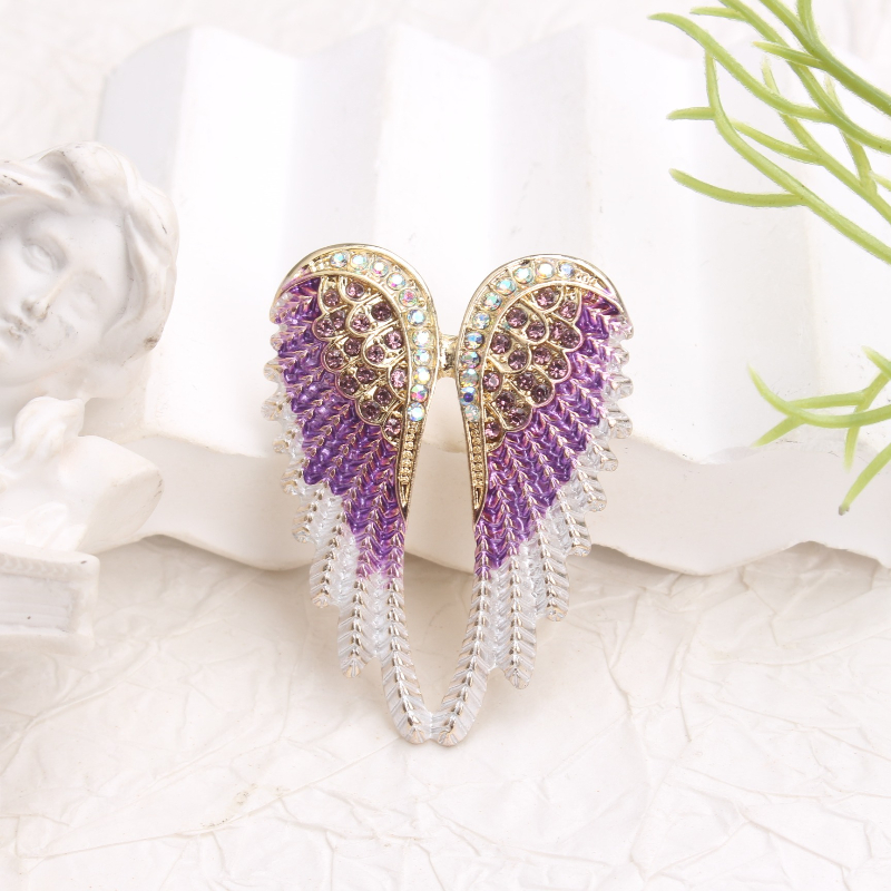 Vintage Fashion Ideas - Vintage Style Sparkling Rhinestone Brooch &