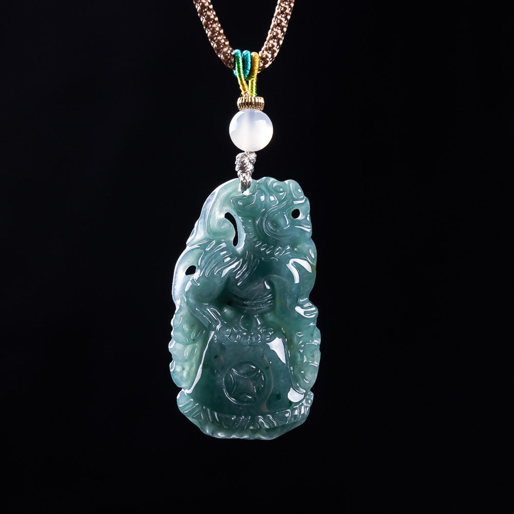 Burmese Jadeite Pixiu Pendant  - Vintage Fashion Necklace 评论和价格
